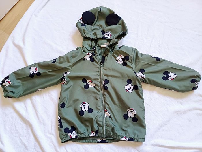 Lot de vêtements Disney 24 mois - photo numéro 2