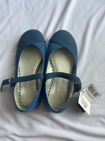 Ballerine bleue fille taille27 neuve marque Okaïdi