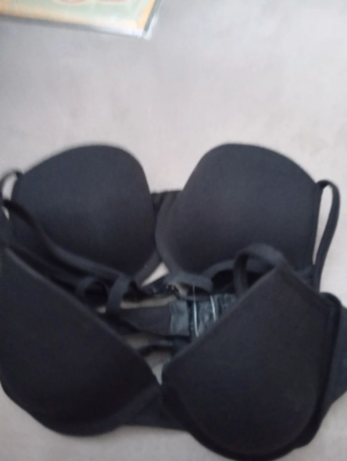 Lot de 2 soutiens gorges noir femme taille 90.B - photo numéro 2