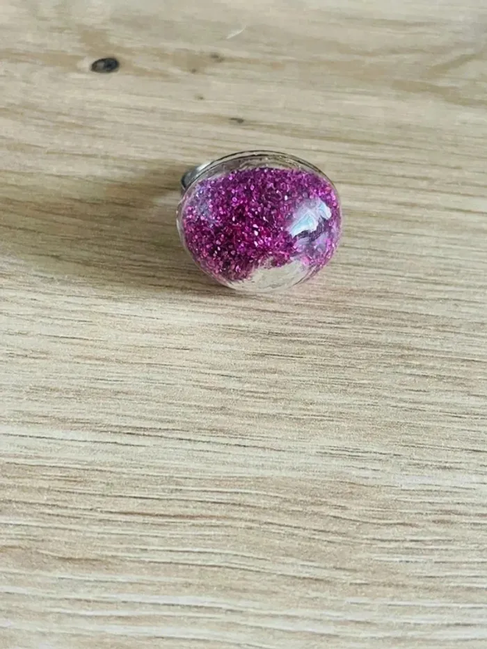 Bague en verre ajustable paillette violette - photo numéro 4