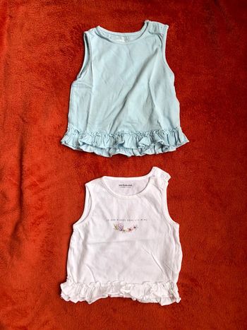 Lot de 2 t-shirts sans manche - 12 mois