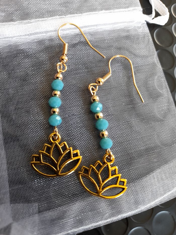 Boucles d'oreilles fleur de Lotus - photo numéro 8