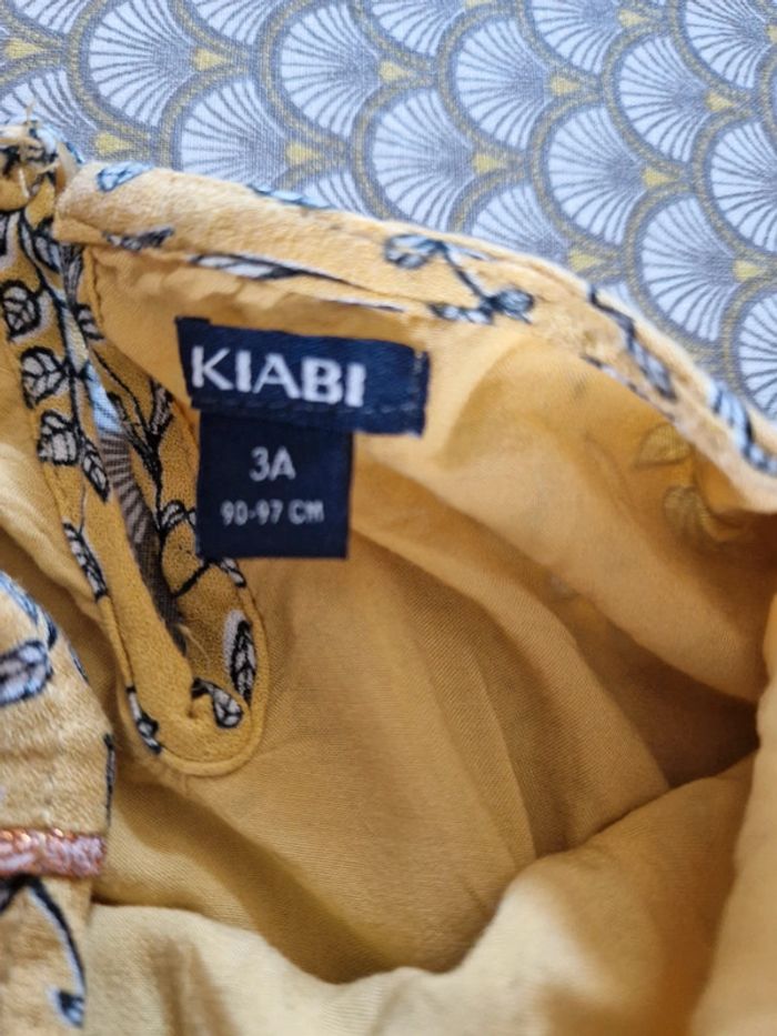 Robe fleurie - photo numéro 2