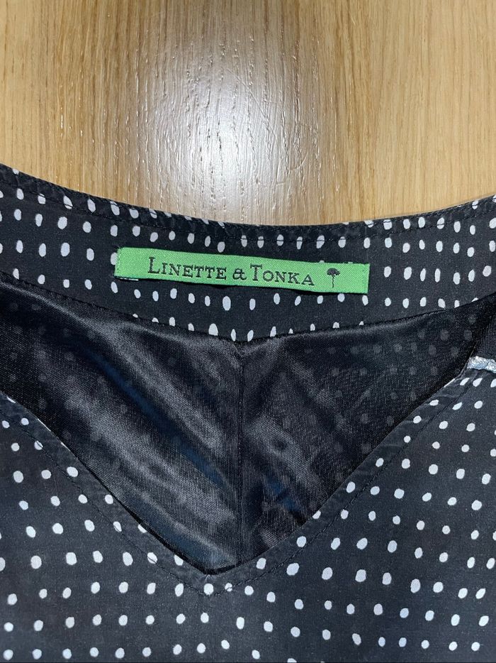 Robe noire et pois blancs taille 40 - photo numéro 2