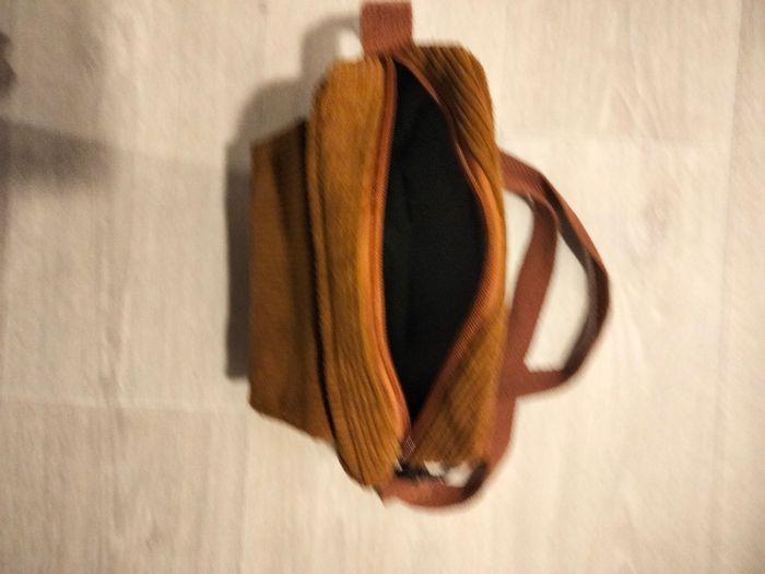 Un très joli sac pochette pour  femme - photo numéro 5