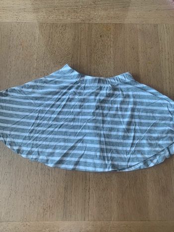 Jupe rayée kiabi taille 8 ans