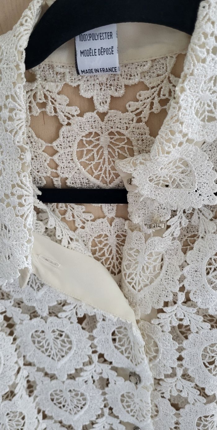 Chemise en dentelle - photo numéro 3