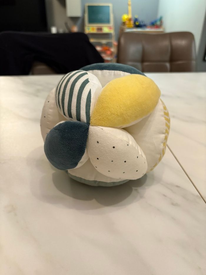 Balle d’éveil Vertbaudet