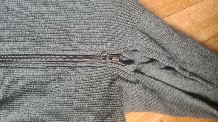 Veste capuche 3 ans - photo numéro 2