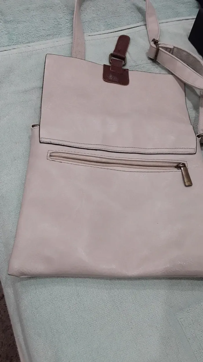 Sac bandoulière ecru très bon état - photo numéro 4