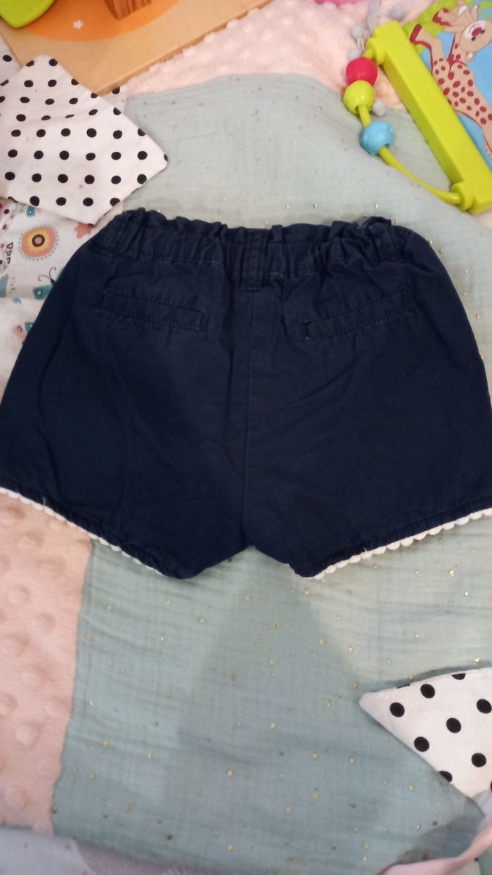 Short Kiabi 9 mois - photo numéro 2