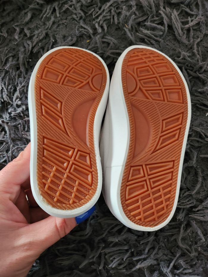Chaussures garçon taille 23 - photo numéro 3