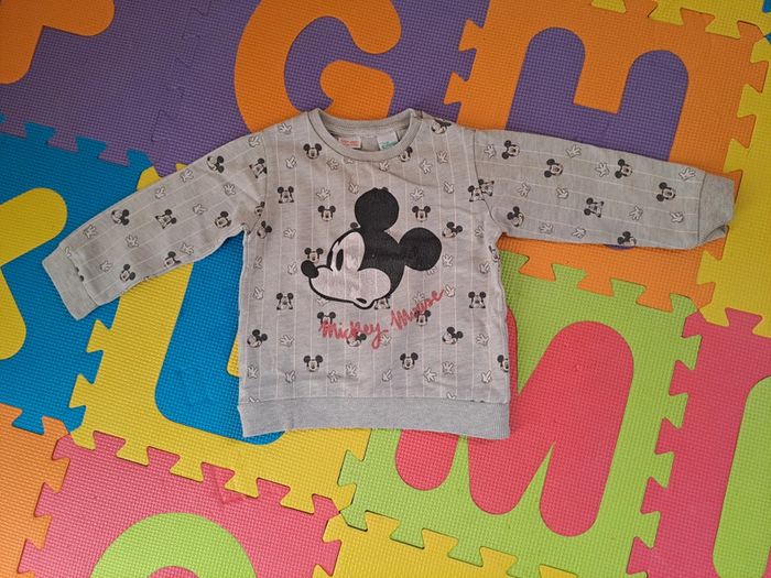 Ensemble pantalon pull Mickey gris clair, Disney baby, taille 9/12 mois (78 cm) - photo numéro 2