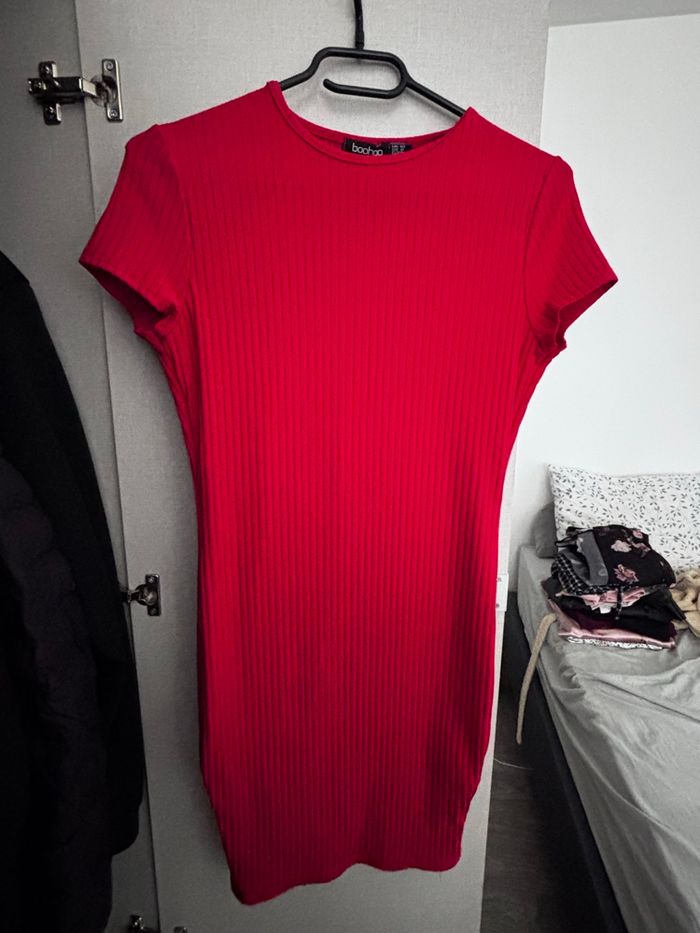 Robe rouge taille 38 - photo numéro 3