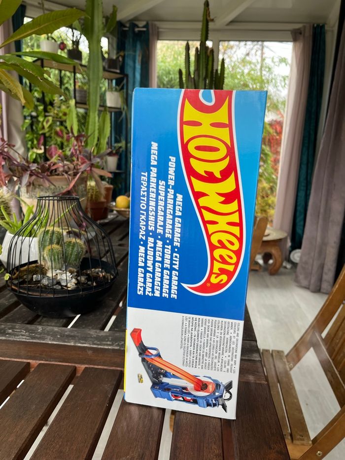 Hot wheels méga garage neuf - photo numéro 4