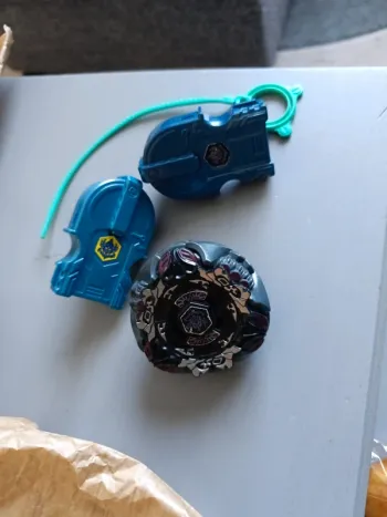 Toupies Beyblade