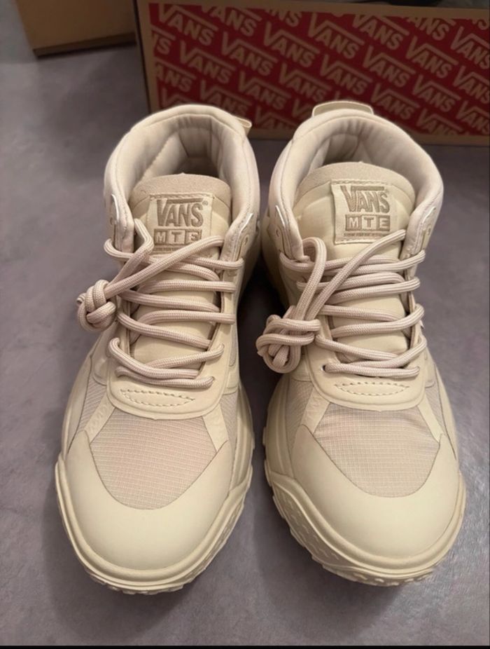 VANS beige - photo numéro 4