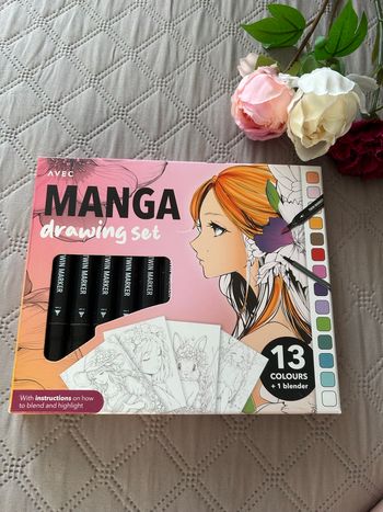 Set de Dessin Manga Neuf - 13 Marqueurs Alcool + 20 Coloriages