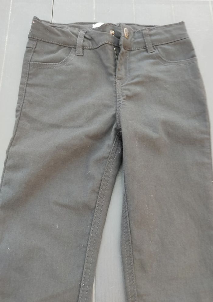 Jean noir 8 ans - photo numéro 3