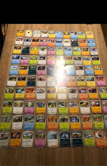 Lot de 150 cartes Pokémon sans doubles