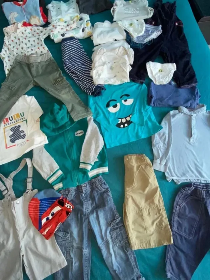 Vends lot de vêtements bébé garçon 24 mois