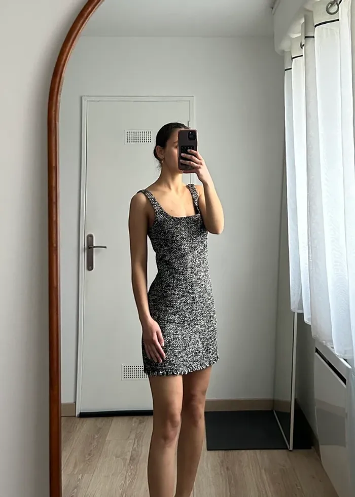 Robe tweed Mango XS – Neuve avec ceinture - photo numéro 2