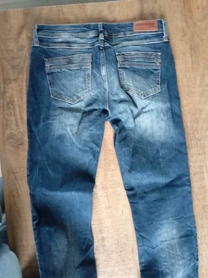 Jean 40 - photo numéro 3