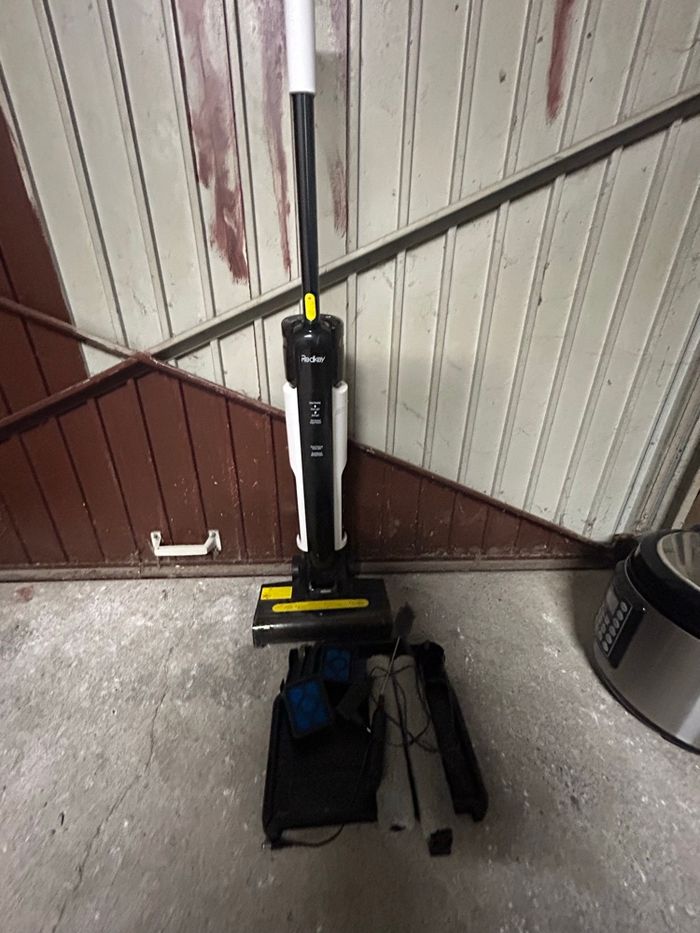 Aspirateur serpillière