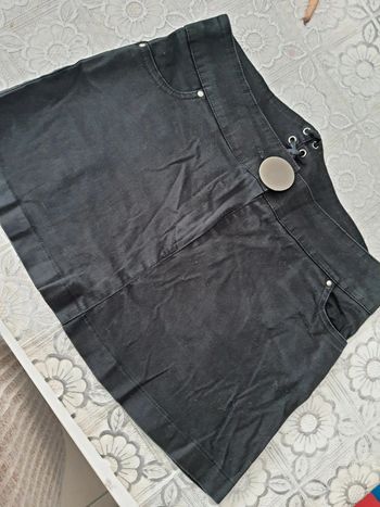 Jupe courte taille 38