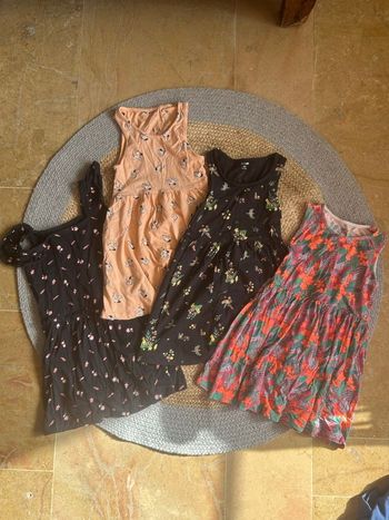 Lot de 7 robes 6 ans 