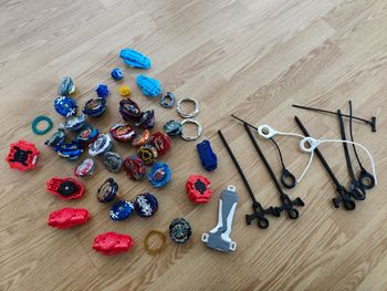 Lot toupie Beyblade