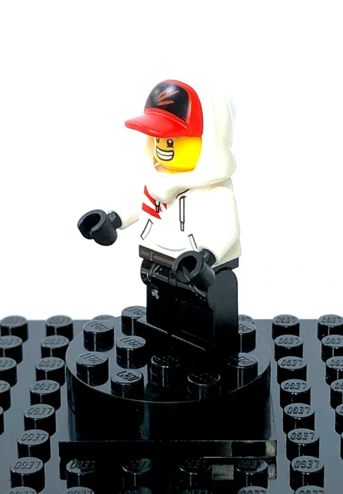LEGO Hidden Side - Jack Davids, large smile/grumpy - photo numéro 5