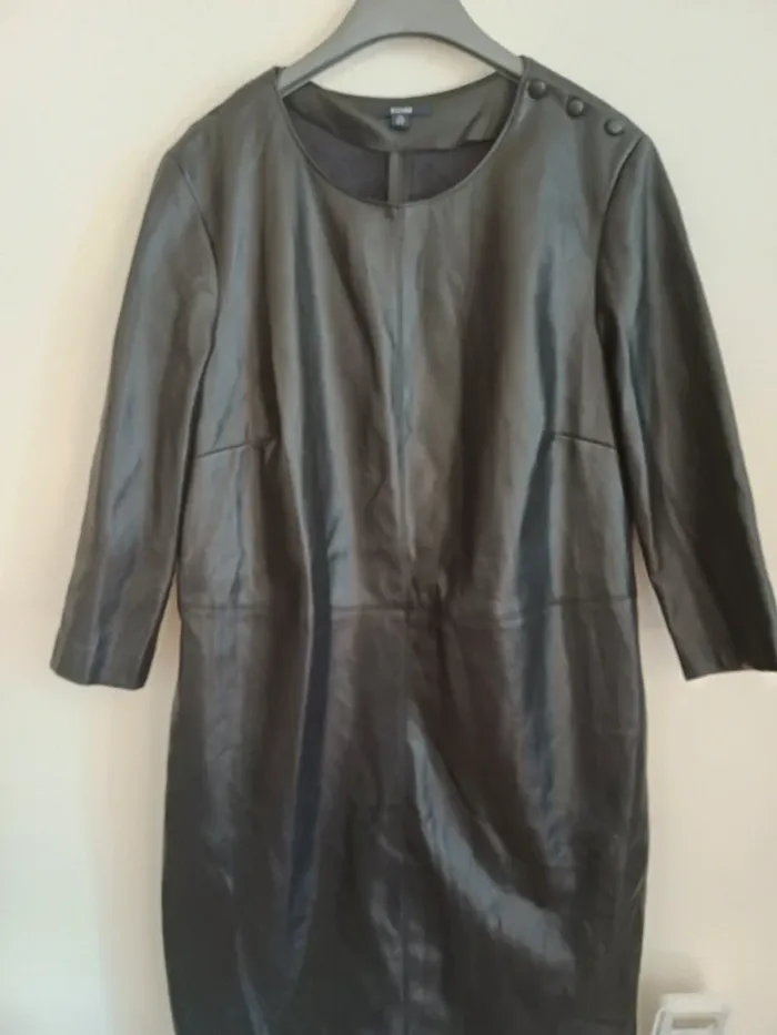Robe 42 - photo numéro 4