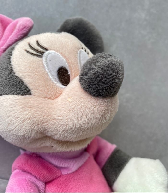 Peluche musicale Minnie Disney - photo numéro 4