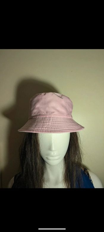 Bob rose et blanc réversible 9 neuf