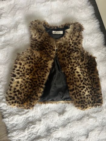 Veste sans manches fausse fourrure 