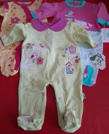 Lot de 3 pyjamas 1 mois FS Baby neufs avec étiquette