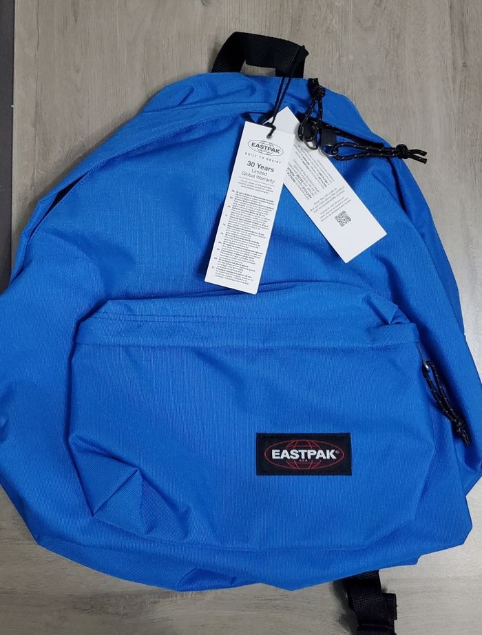 Sac à Dos EASTPAK 24L Neuf.