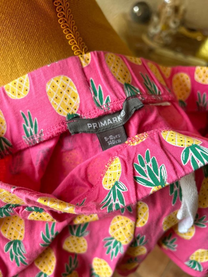 Primark short neuf 9 ans 10 ans motif ananas 🍍 - photo numéro 4