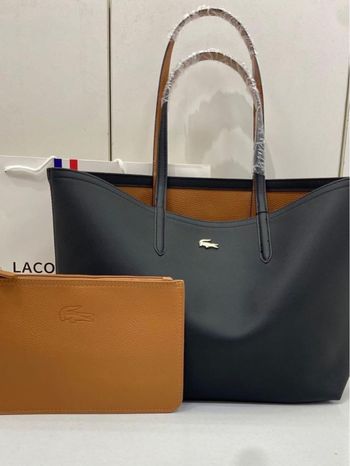 Sac cabas Lacoste avec pochette double face neuf jamais utilisé 