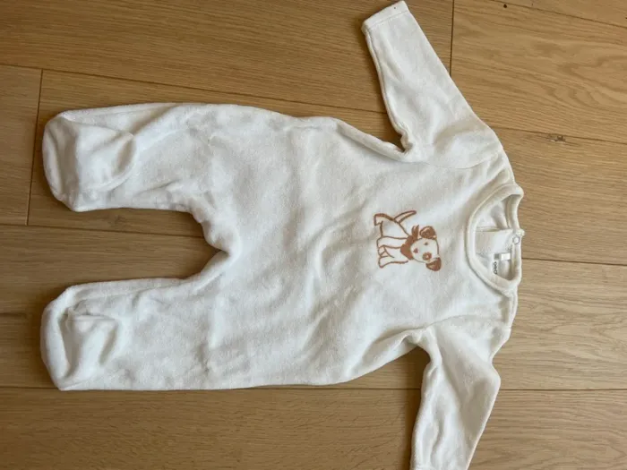 Lot 8  pyjamas 3mois - photo numéro 11
