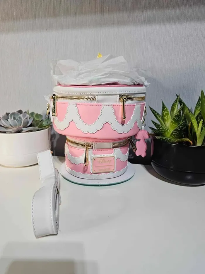 Sac à main Loungefly Alice au pays des merveilles (non-anniversaire cake) - photo numéro 3