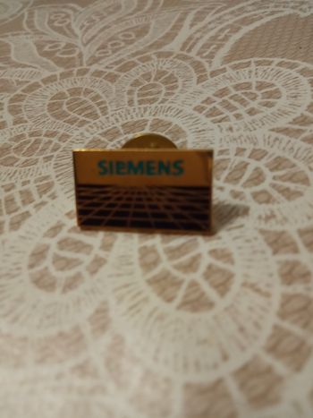 Joli Pins "Siemens"