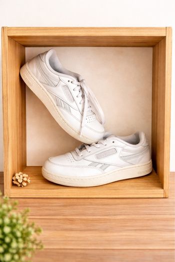 Baskets reebok blanche taille 30 bon état