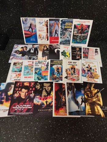 Set collector 24 cartes postales 50nyears of james bond 007