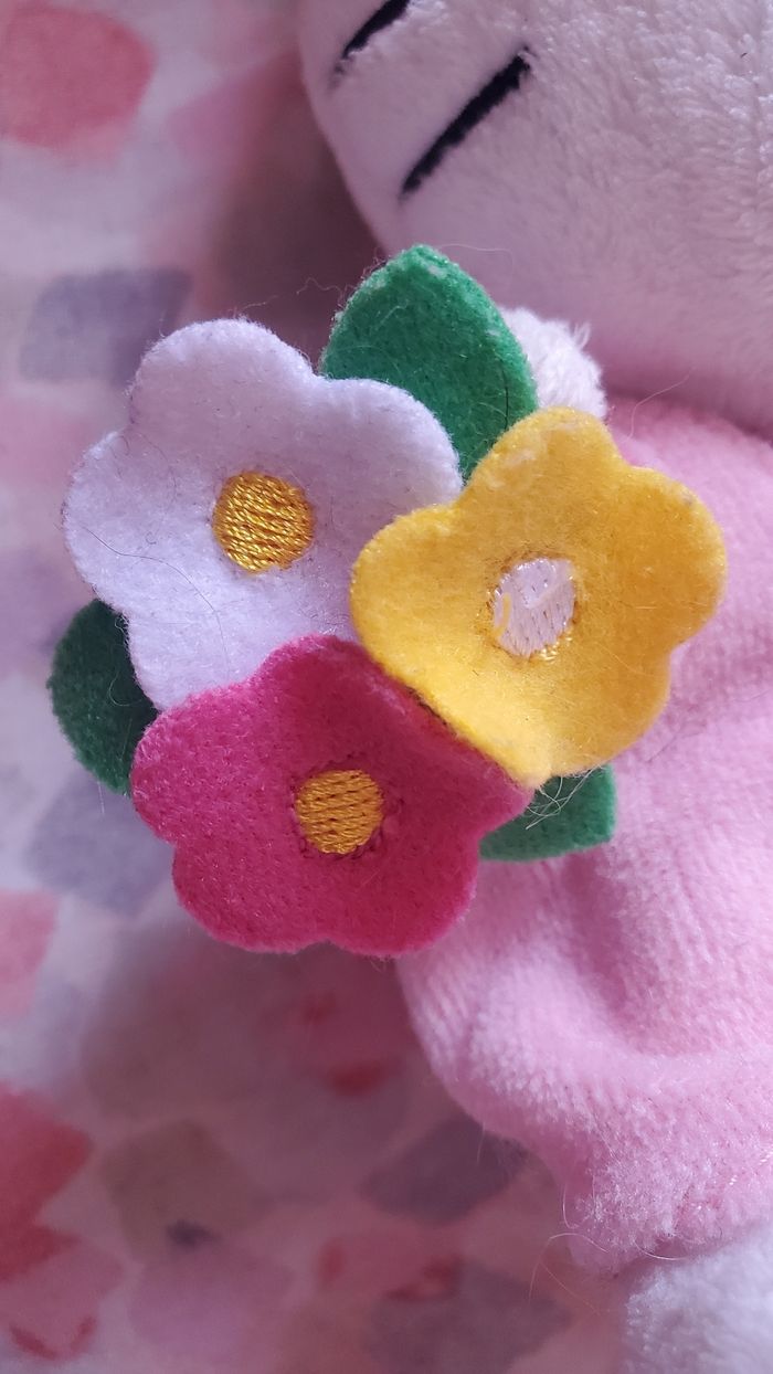 Peluche Doudou Hello Kitty Rose Bouquet De Fleurs - photo numéro 3