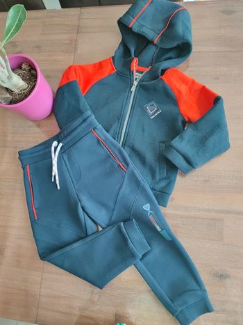 Ensemble jogging bleu orange 3ans