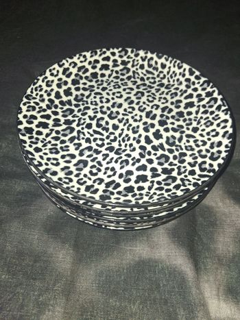 Lot 6 assiettes à desserts léopard