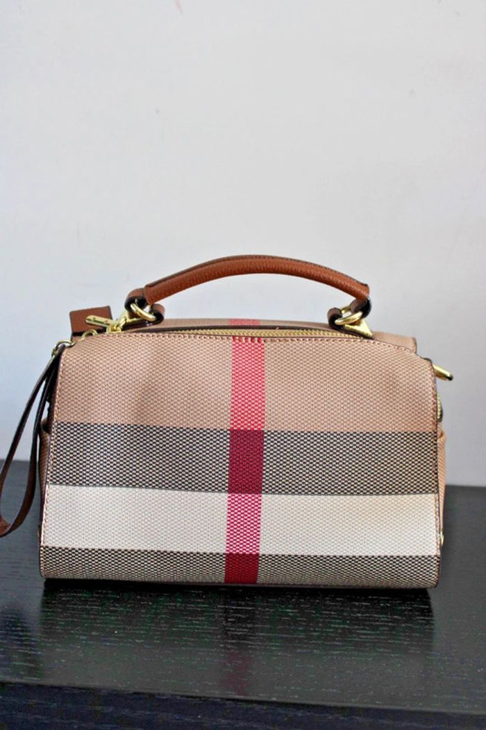 Sac en tartan  24 X 15 X 11 cms
