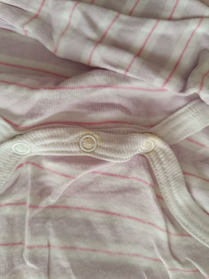 Lot - bodys - photo numéro 3